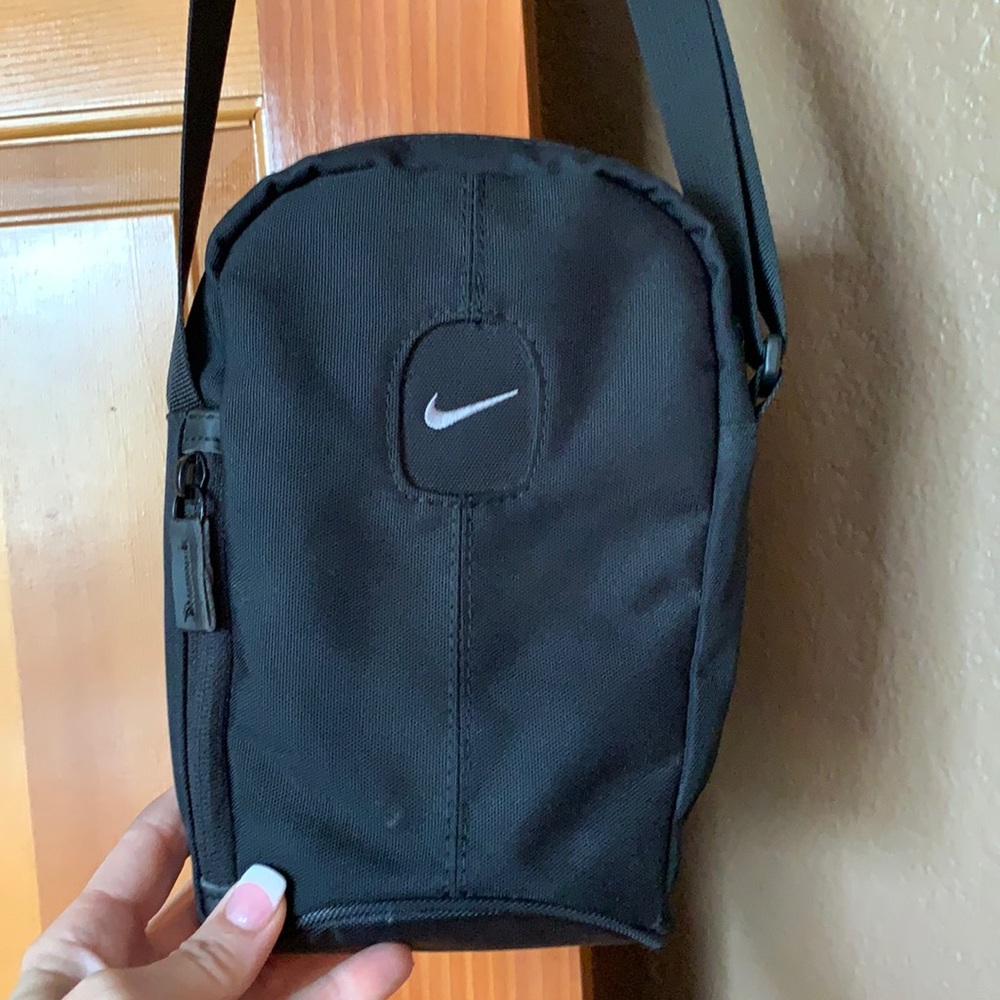 Nike Crossbody Bag Bkack- Like New